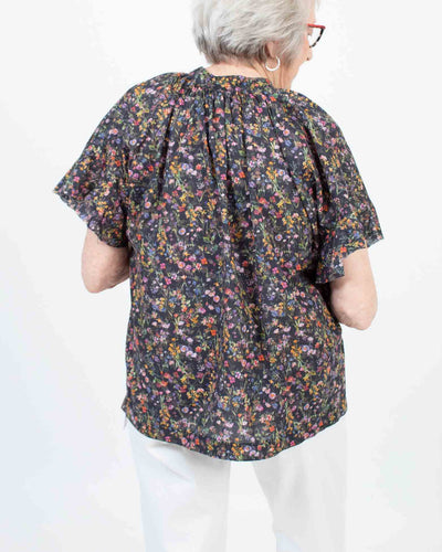 AQC Clothing Medium Floral Short Sleeve Blouse