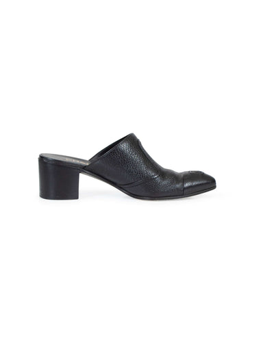 Chanel Shoes Medium | 8 I 38 Classic Leather Heel Mules