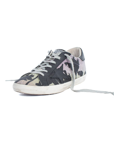 Golden Goose Shoes Medium | US 8 I IT 38 Hawaiian Print Low Top Sneakers