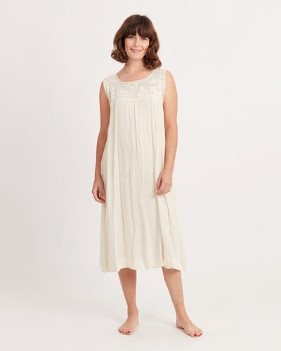 Mes Demoiselles Clothing Small | US 4 I FR 36 Juvenile Midi Dress with Slip