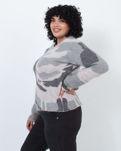 Rag & Bone Clothing Large Grey Camo Print Sweater