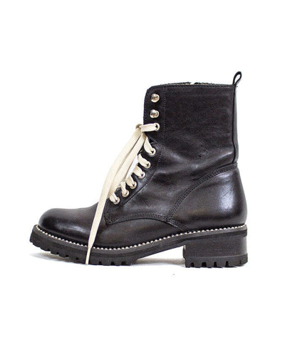 AQUA Shoes Medium | US 9 Black Leather Combat Boots with Contrast Laces