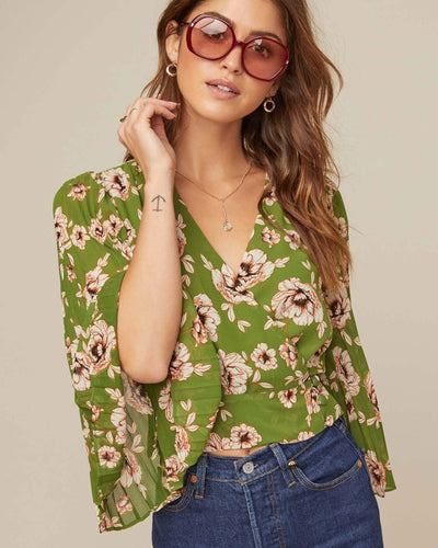 ASTR the Label Clothing Small Pleated Sleeve Floral Wrap Blouse