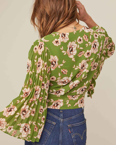 ASTR the Label Clothing Small Pleated Sleeve Floral Wrap Blouse