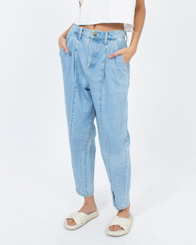 BCBG Max Azria Clothing XS | US 25 Light Wash Straight Leg Jeans