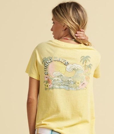 Billabong Clothing Small "Not a Tourist" Tee