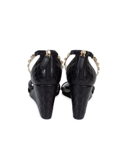 Chanel Shoes Large | US 11 Quilted Strappy Wedges