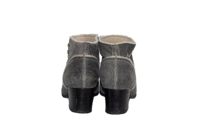 Chanel Shoes Medium | US 8 I IT 38 Shearling Ankle Boot