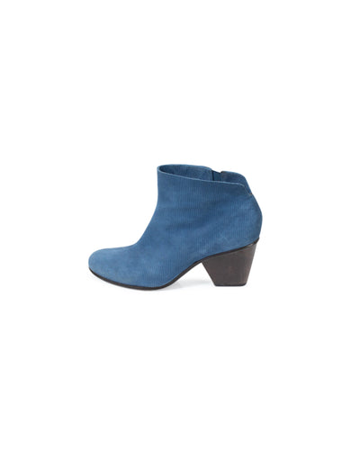 COCLICO Shoes Medium | US 8 Blue Corduroy Ankle Boots