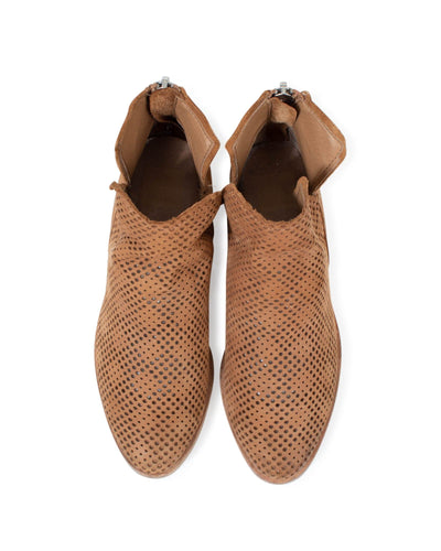 Dolce Vita Shoes Small | US 7 Perforated Ankle Boots