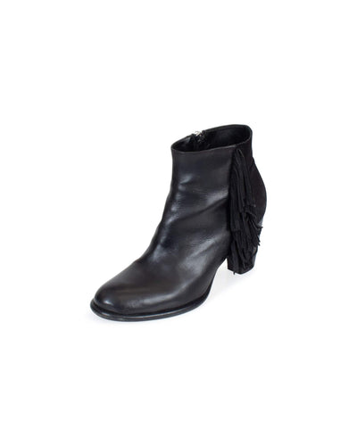Helene Westbye Shoes Medium | US 8 Leather Fringe Ankle Boots