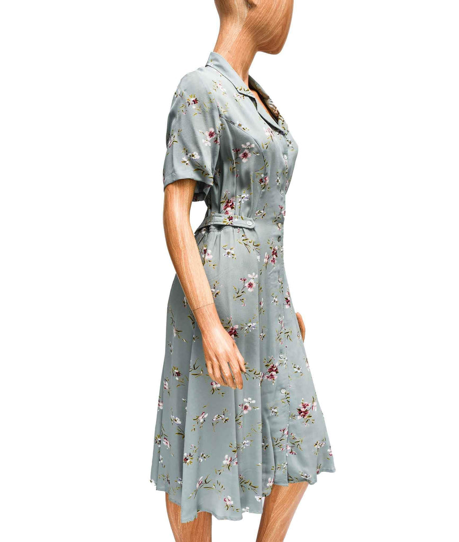 In Two Clothing Medium Button-Down Floral Dress