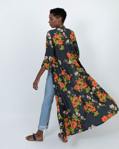 KIVARI Clothing Small Floral Kimono
