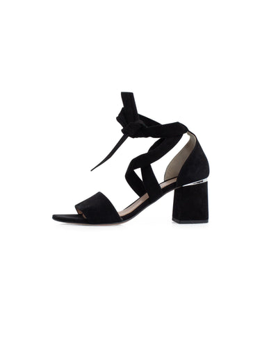 Lewit Shoes Medium | US 8 Self Tie Block Heels