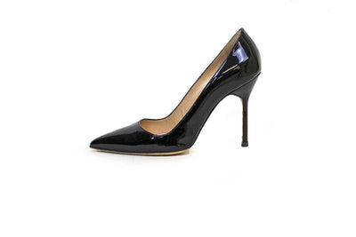 Manolo Blahnik Shoes Small | US . 7.5 I IT 37.5 Patent Black Pointed-Toe Pumps