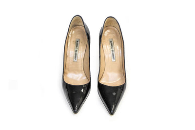 Manolo Blahnik Shoes Small | US . 7.5 I IT 37.5 Patent Black Pointed-Toe Pumps