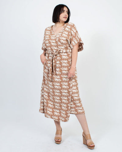 Mirth Clothing Medium Short Sleeve Patterned Wrap Midi Dress