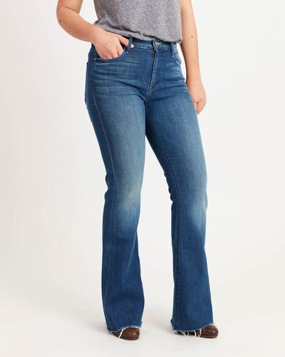 Mother Clothing Medium | US 28 The Weekender Fray Flared Jeans