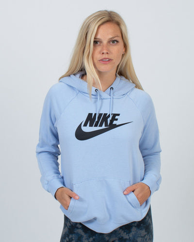Nike Clothing Small Nike Long Sleeve Hooded Sweatshirt