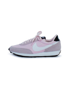 nike daybreak sneaker pink
