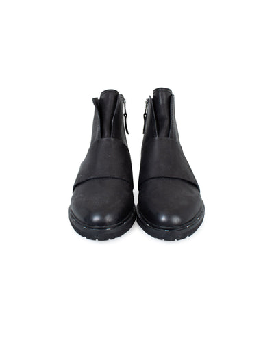 OTBT Shoes Medium | US 8 Black Ankle Boots