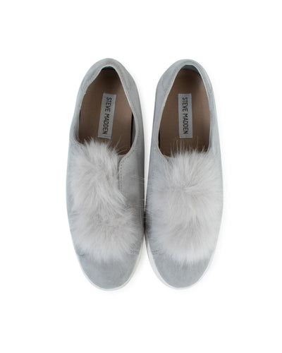 Steve Madden Shoes Medium | US 9 Pom Pom Slide On Sneakers
