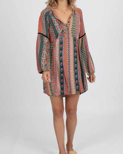 Tigerlily Clothing Medium | US 6 Button Down Long Sleeve Tunic Dress