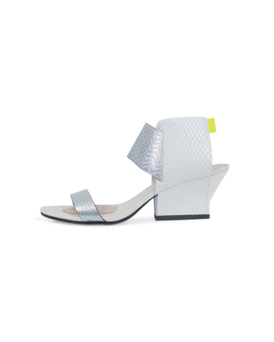 UN United Nude Shoes Medium | US 9 Textured Low Heel Sandals