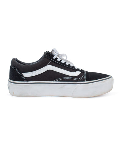 Vans Shoes Medium | US 8.5 Classic Low Top Sneaker