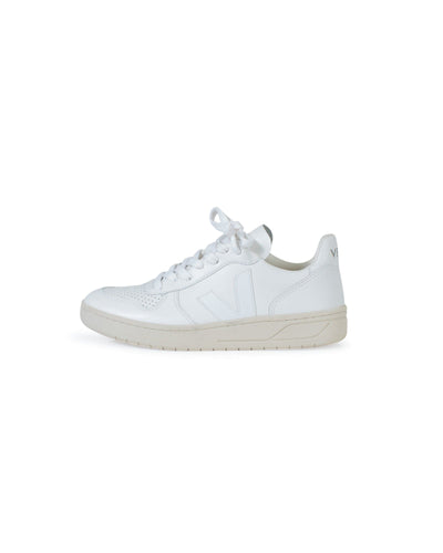 Veja Shoes Small | US 6 I EU 37 Vegan Leather Low Top Sneakers