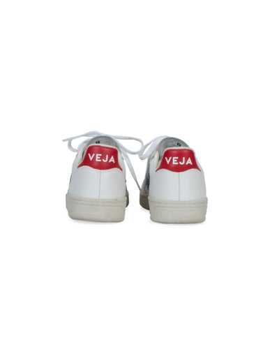 Veja Shoes Small | US 7 "V-10" Low Top Sneakers