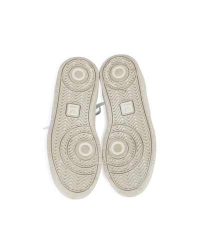 Veja Shoes Small | US 7 "V-10" Low Top Sneakers