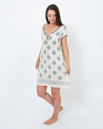 Velvet by Graham & Spencer Clothing Small Printed Shift Dress