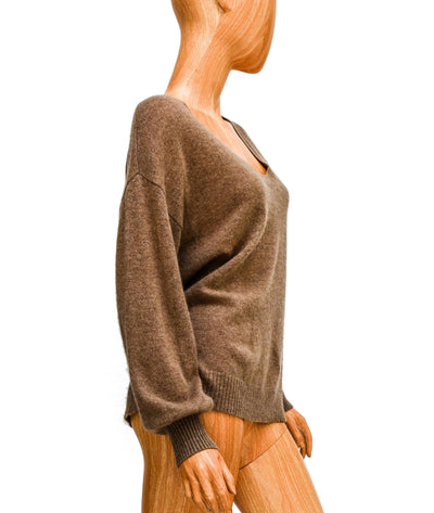 Velvet by Graham & Spencer Clothing XS Cashmere Scoop-Neck Sweater