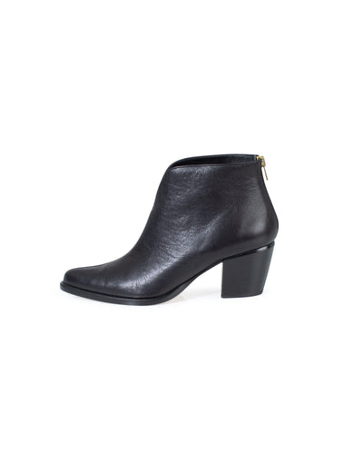 Vince Shoes Medium | US 8 Pointed Toe Ankle Boots